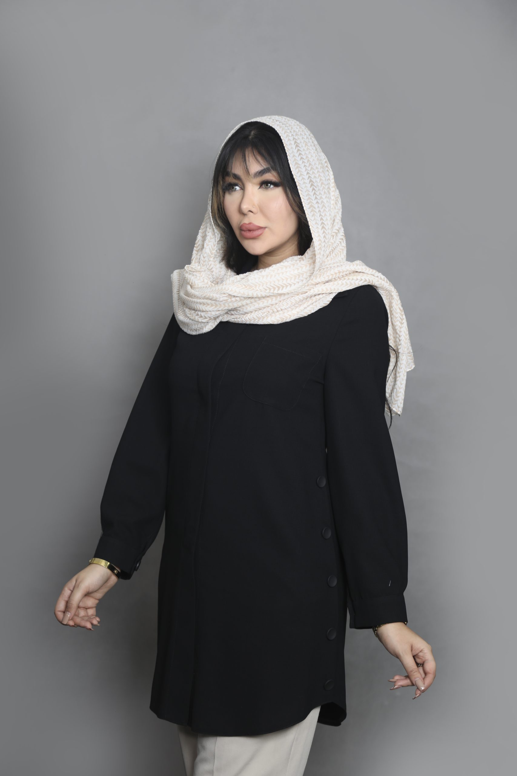 سایه مانتو مدل سایه برند چومس - تصویر 1